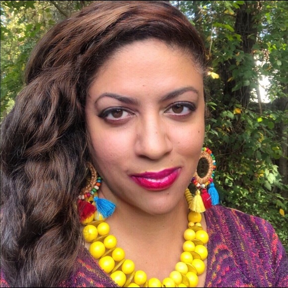 Beautiful Earrings Multi Colored Straw - Picture 4 of 4